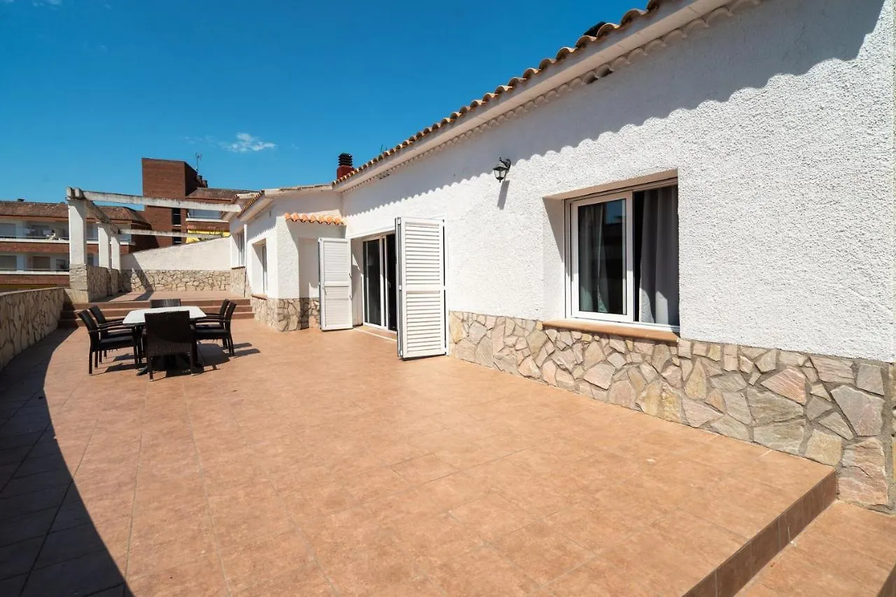 Villa Auba Lloret 滨海略雷特